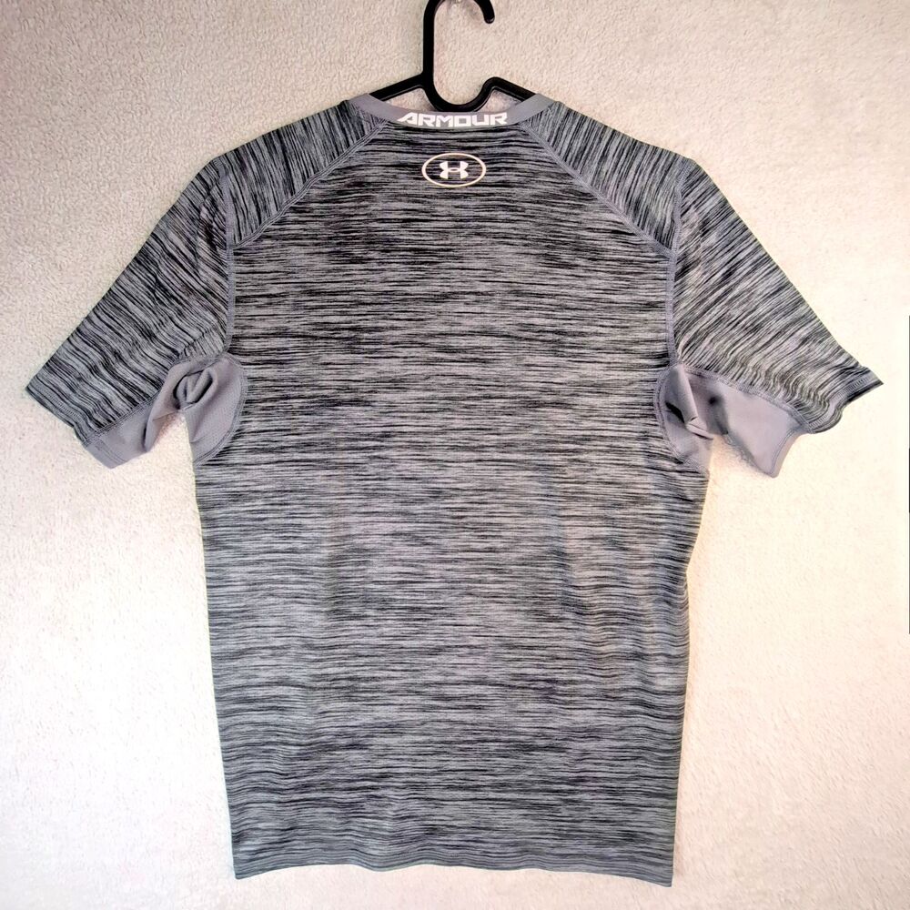 NEW Under Armour CoolSwitch Compression Shirt Hea… - image 4